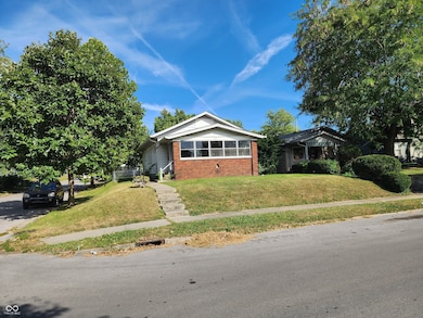 1027 N Linwood Ave, Indianapolis, IN 46201 - photo 2