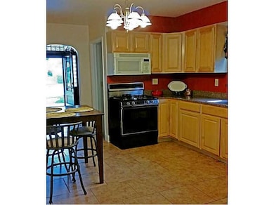 Kitchen. 1300 CMA Visit at Silva and Wayne on Cent