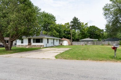 7241 Lake Drive-14