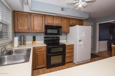 4002 Deer Lake Cir-14