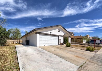 14249 Desert Cloud Dr, Horizon City, TX 79928 - photo 2