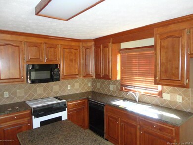 8236 Old Mill Ln, Williamsburg, VA 23188 - photo 4