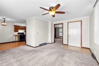 Lower unit living area-different angle