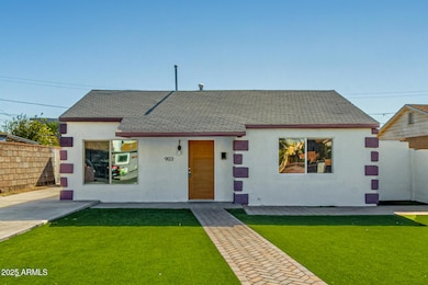 903 E Amelia Ave, Phoenix, AZ 85014 - photo 2