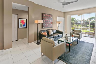 12426 Crystal Pointe Dr Unit-large-005-0
