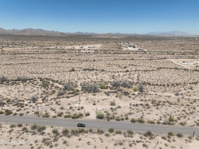 47560 W Plata Rd unit 18, Maricopa, AZ 85139 - photo 3