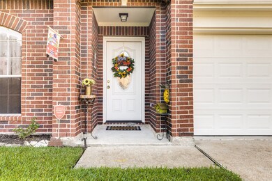 3207 Fox Run Dr, Alvin, TX 77511 - photo 5