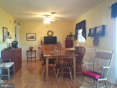 347 Ronald Dr, Greencastle, PA 17225 - photo 6