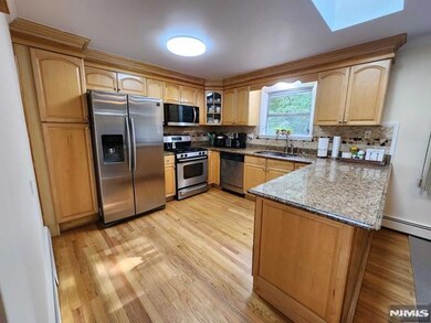 19 Ruth Ln, Demarest, NJ 07627 - photo 5