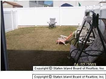 63 Beresford Ave, Staten Island, NY 10314 - photo 5