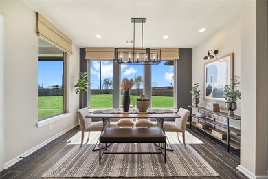 16007 Ruby Laurel Ct, Conroe, TX 77302 - photo 4