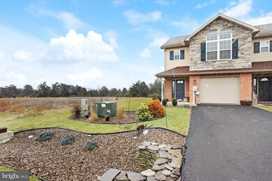 1210 Emilys Ct, Greencastle, PA 17225 - photo 2