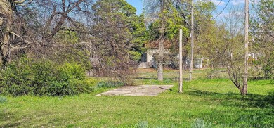 335 S 6th St, Eufaula, OK 74432 - photo 2