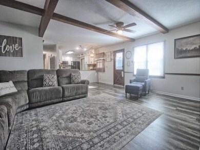 805 Morning Glory Ln, Connersville, IN 47331 - photo 3