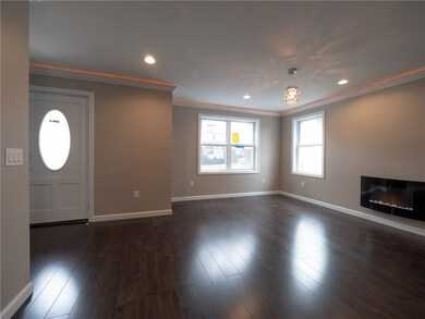 14 Cleveland Ave, Cranston, RI 02920 - photo 3