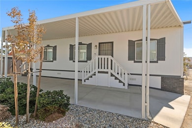 8086 Mission Blvd unit 24, Riverside, CA 92509 - photo 6