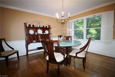 5601 Fallingbrooks Dr, Greensboro, NC 27407 - photo 6