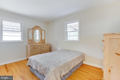 301 Beach Dr, Annapolis, MD 21403 - photo 7