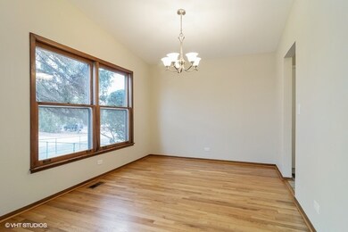 15W611 Patricia Ln, Elmhurst, IL 60126 - photo 5