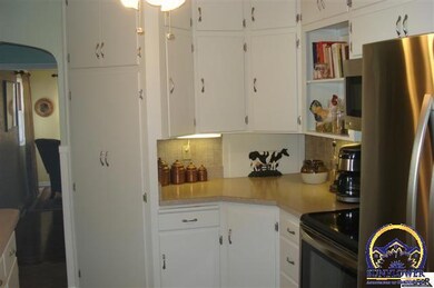 1192 SW Oakley Ave, Topeka, KS 66604 - photo 5