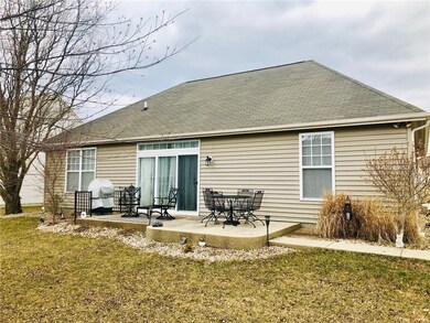 8201 Crumwell Dr, Avon, IN 46123 - photo 2