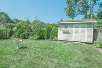 1 Walker Ct, Greenwich, CT 06831 - photo 4