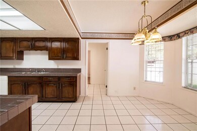 10609 Janway Dr, El Paso, TX 79935 - photo 7