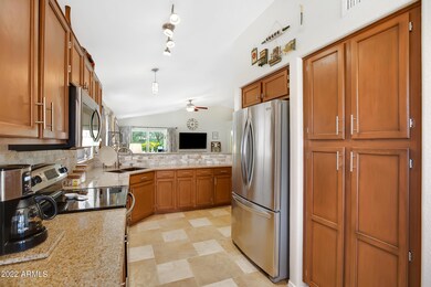 1721 E Countrywalk Ln, Chandler, AZ 85225 - photo 6