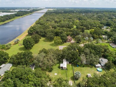 9232 Lee Ellis Ct, Tampa, FL 33610 - photo 4