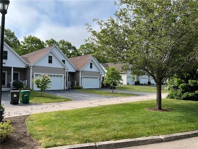 71 Southwinds Dr, Wakefield, RI 02879 - photo 3