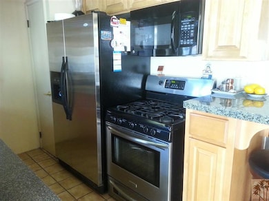 34416 Judy Ln, Cathedral City, CA 92234 - photo 4