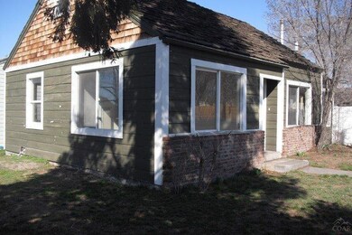 1449 SW Glacier Ave, Redmond, OR 97756 - photo 2