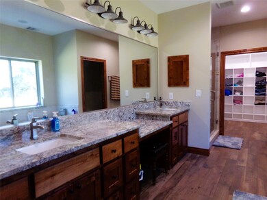 1055 E Branding Iron, Weimar, TX 78962 - photo 6