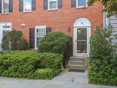 36 Greenwich Hills Dr, Greenwich, CT 06831 - photo 2