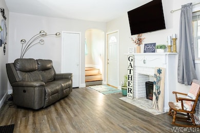 Photo 6