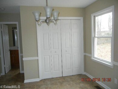 2204 Hopewell Friends Rd, Asheboro, NC 27205 - photo 3