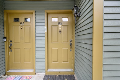 184 Edinburgh Ct unit 184, Matawan, NJ 07747 - photo 2
