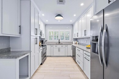 215 Cortez Rd, West Palm Beach, FL 33405 - photo 5