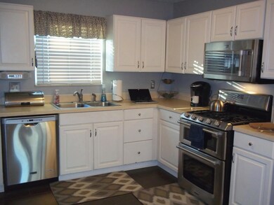 1736 Rushing Way 021