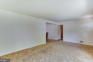 7607 Powhatan St, New Carrollton, MD 20784 - photo 6