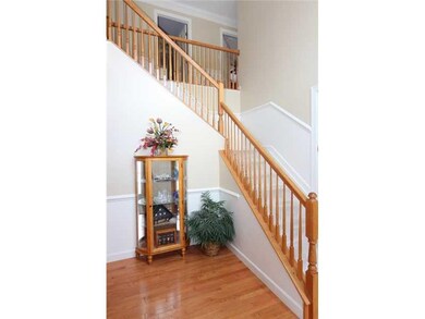 Entry/Foyer.