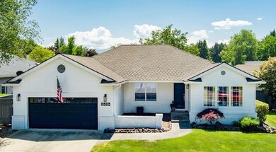 2430 Greenridge Dr, Medford, OR 97504 - photo 5