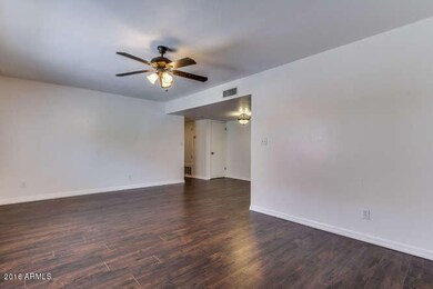 4755 E Belleview St Phoenix AZ-small-004
