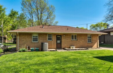 3008 Vilura Pkwy, Des Moines, IA 50310 - photo 5