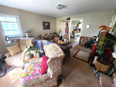 814 Thurston St, Manhattan, KS 66502 - photo 5