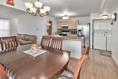 928 Symphony Dr unit 7038, Aurora, IL 60504 - photo 6