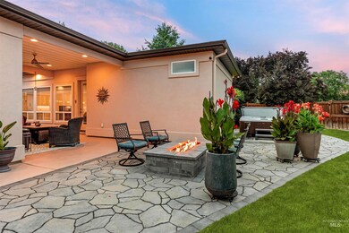 9946 W Wildbranch Ct, Star, ID 83669 - photo 4