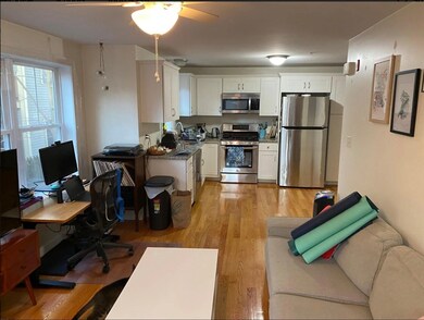 24 Beacon Place unit 2, Somerville, MA 02143 - photo 2