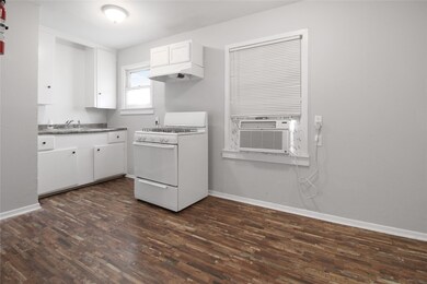 8029 Detroit St unit 10, Houston, TX 77017 - photo 7