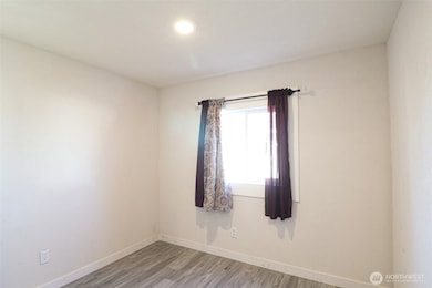 1421 S Cedar St unit 82, Kennewick, WA 99337 - photo 2